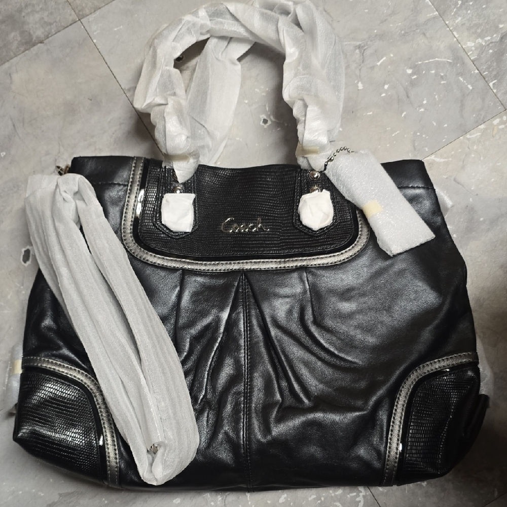 Coach Black Leather Tote with Modern Slouchy Design